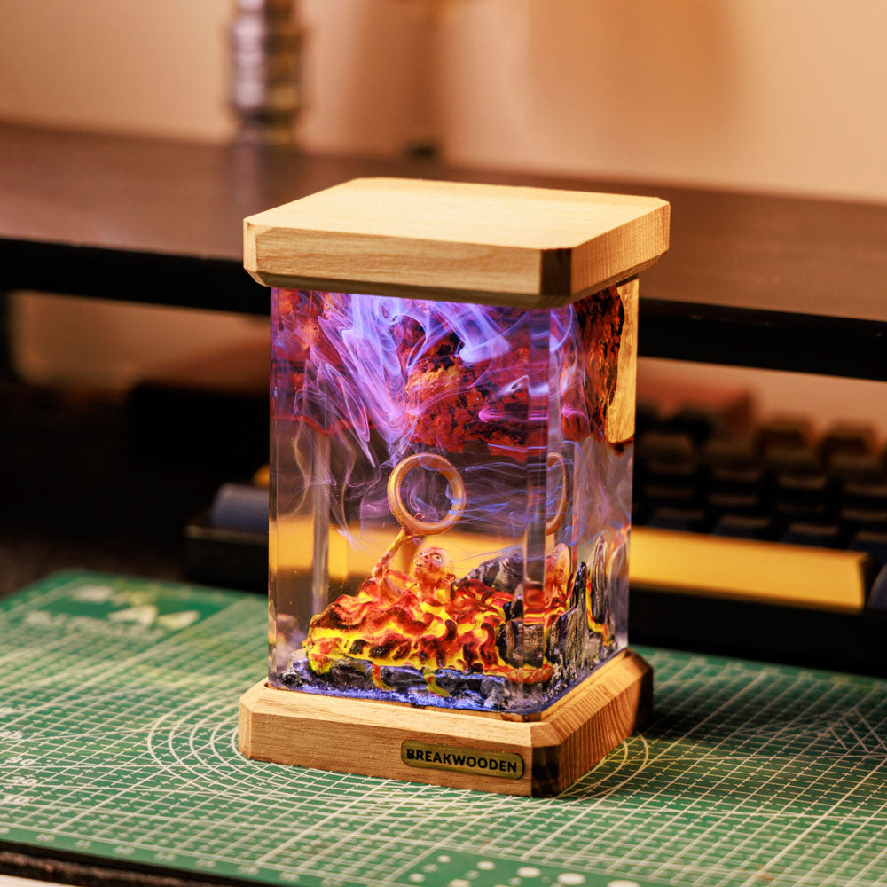 Gollum's Fate Resin Lamp - Mount Doom Lord of the Rings Decor