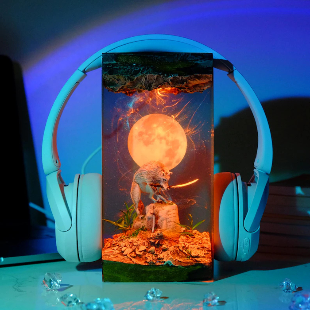 Great Grey Wolf Sif Resin Lamp- Dark Souls Gift