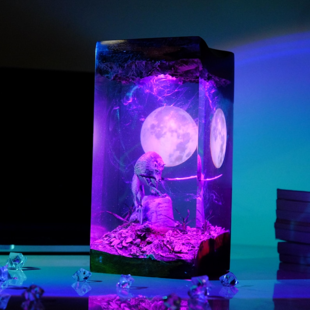Great Grey Wolf Sif Resin Lamp- Dark Souls Gift
