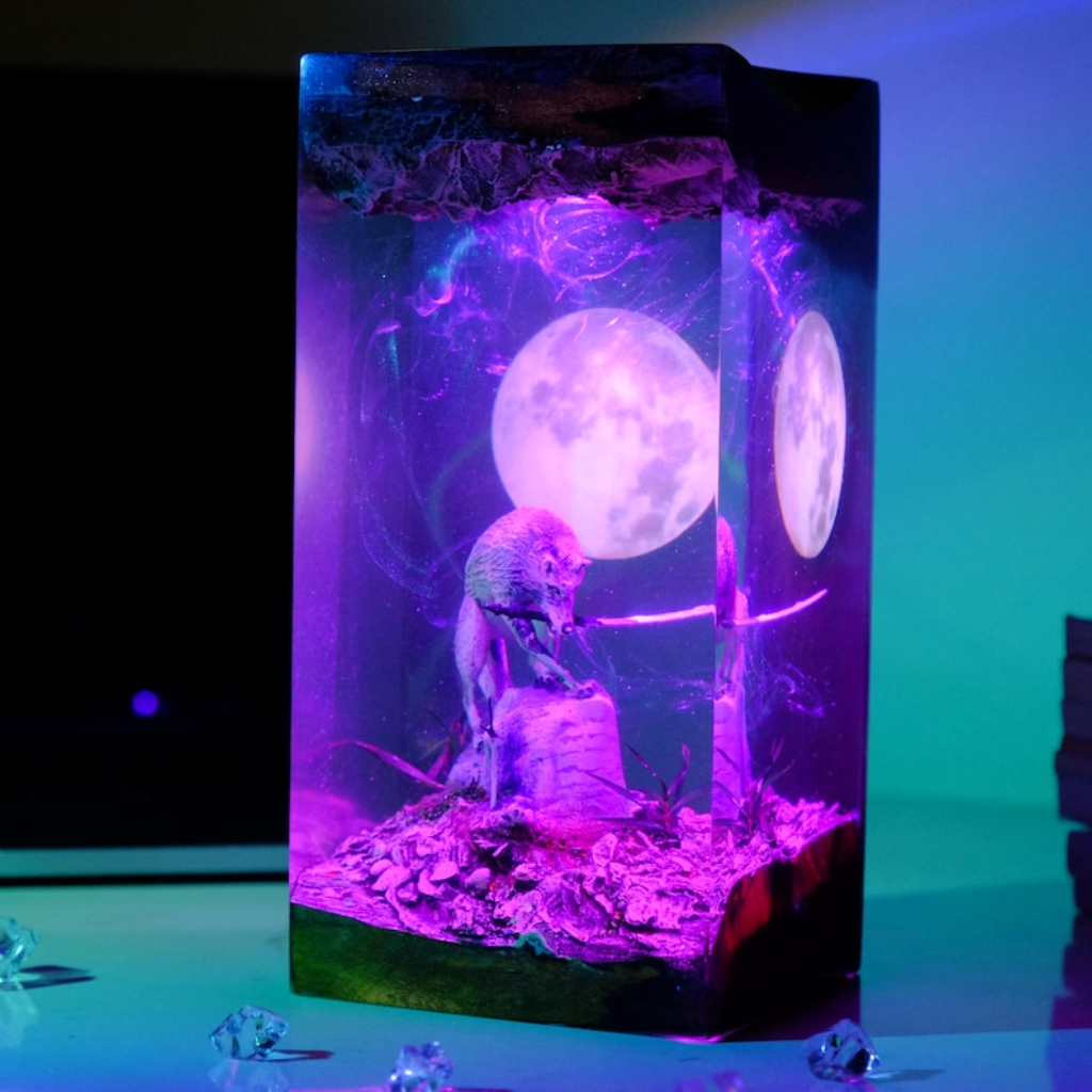 Great Grey Wolf Sif Resin Lamp- Dark Souls Gift