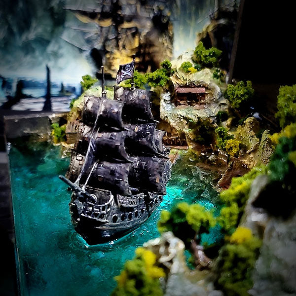 black pearl ship figure, Pirates of the Caribbean resin lamp