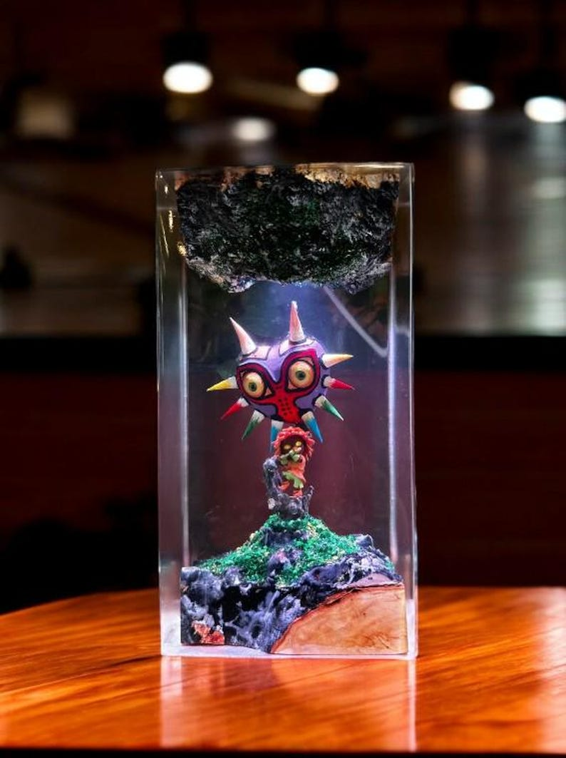Majora's Mask Night Light - Gaming Gift