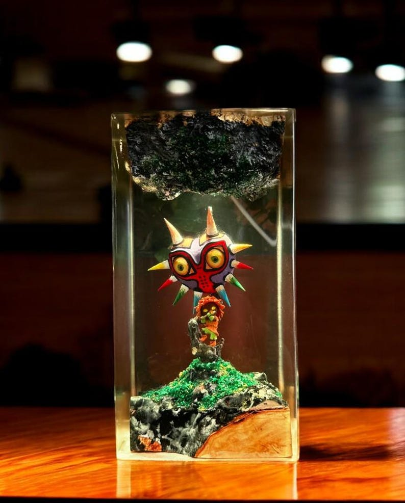 Majora's Mask Night Light - Gaming Gift