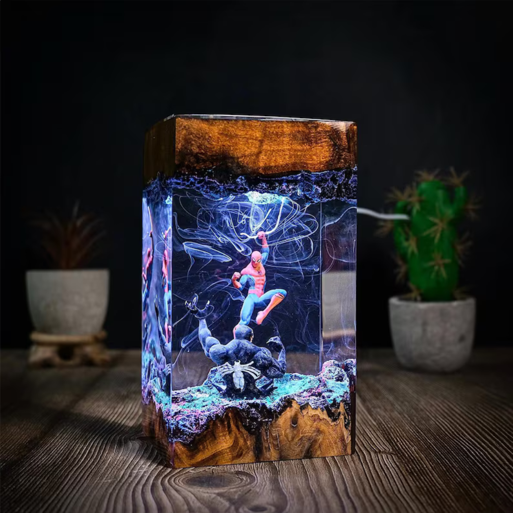 Spider Man vs Venom LED Resin Lamp - Marvel Wood & Epoxy Battle Diorama Light